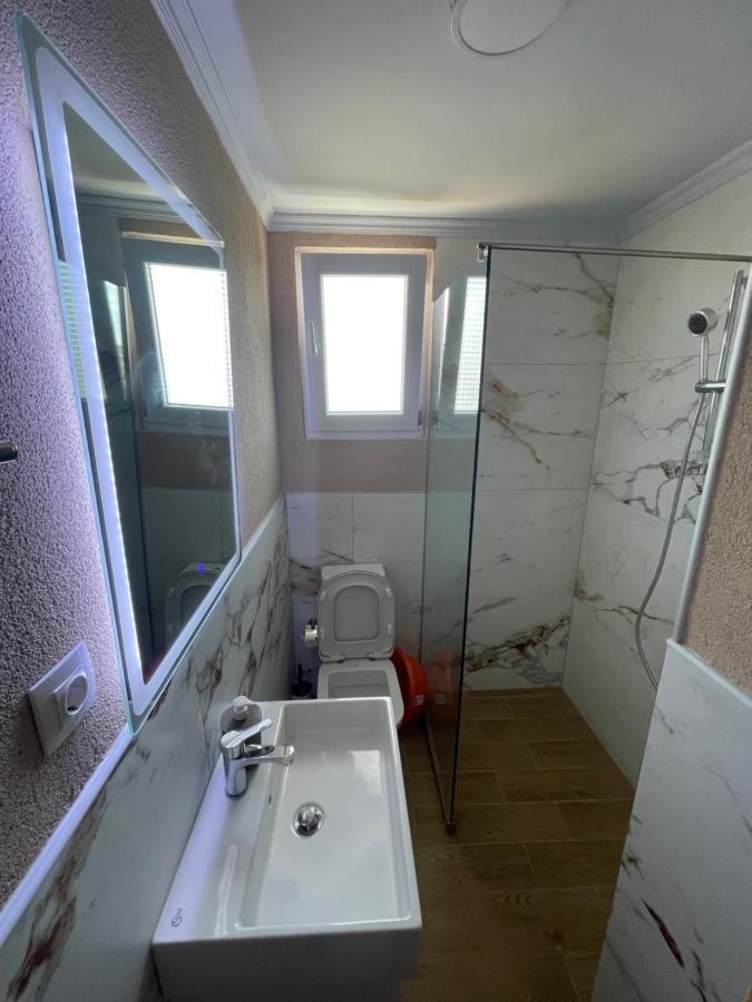Resol Hotel Ksamil Bagian luar foto