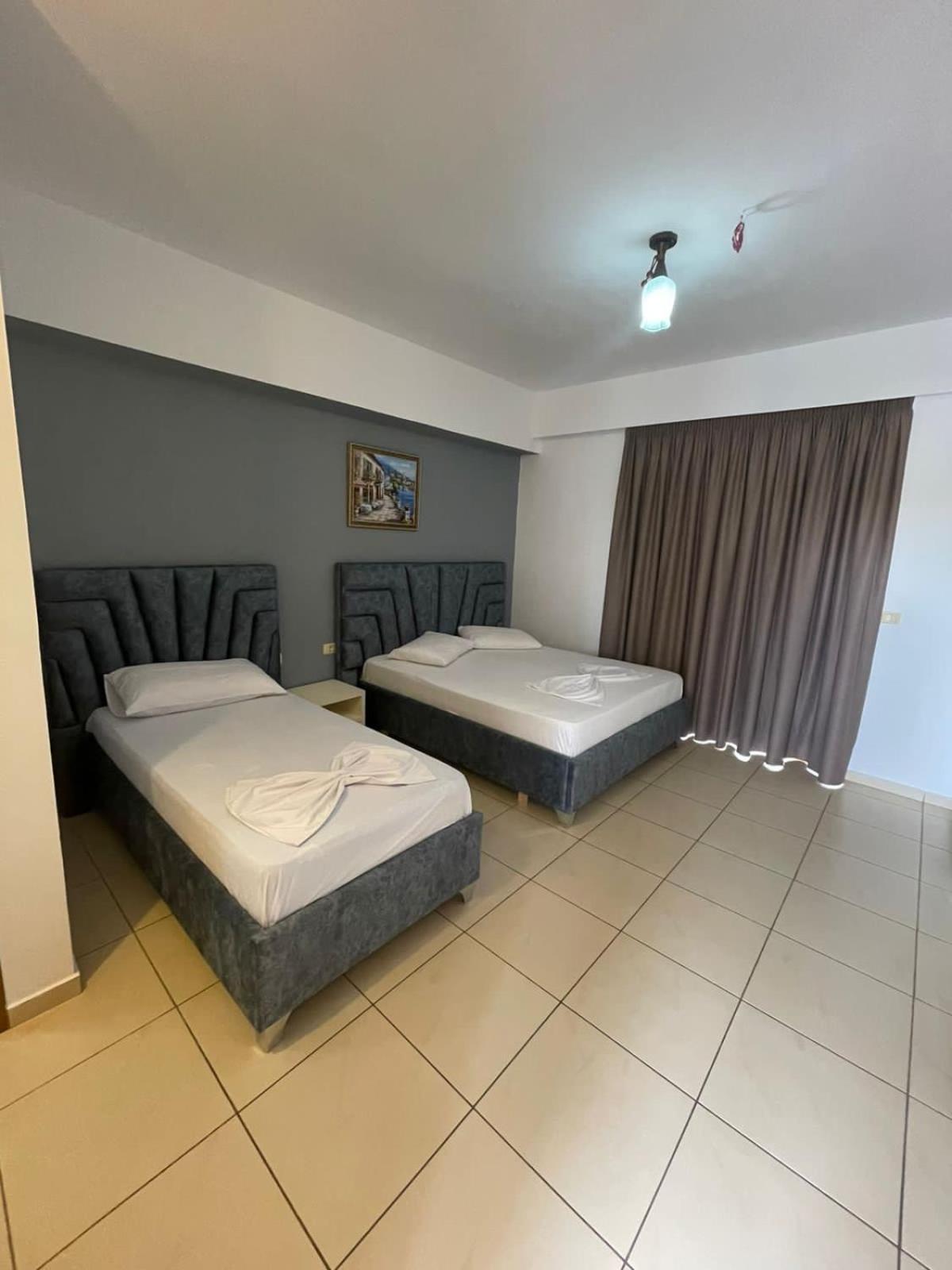 Resol Hotel Ksamil Bagian luar foto